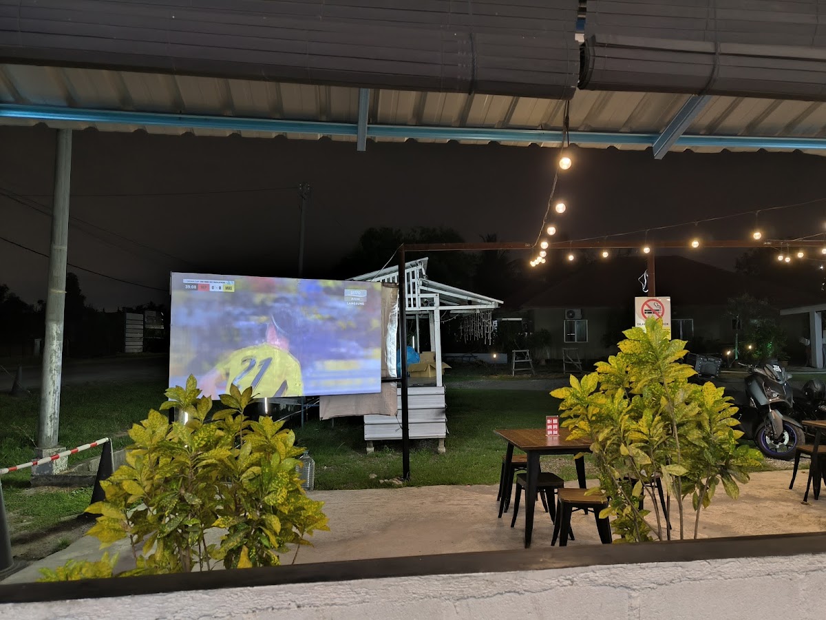 Gambar Kedai Makan Tepi Jalan BY FASZ